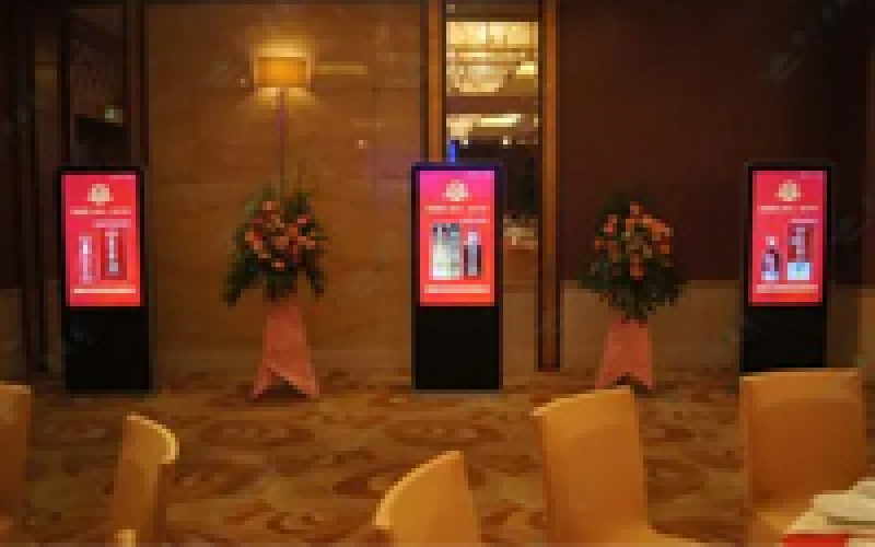 在酒店部署液晶廣告機與觸控一體機有哪些好處？